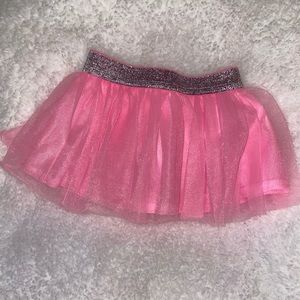 Baby girls, pink tutu skirt.